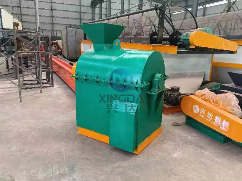 出口粉碎设备半湿物料粉碎机的粉碎优势